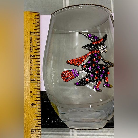NIB Halloween Witch Set of 2 Stemless Wine Glasses 18.26 oz Rhinestones Bling - Picture 2 of 5